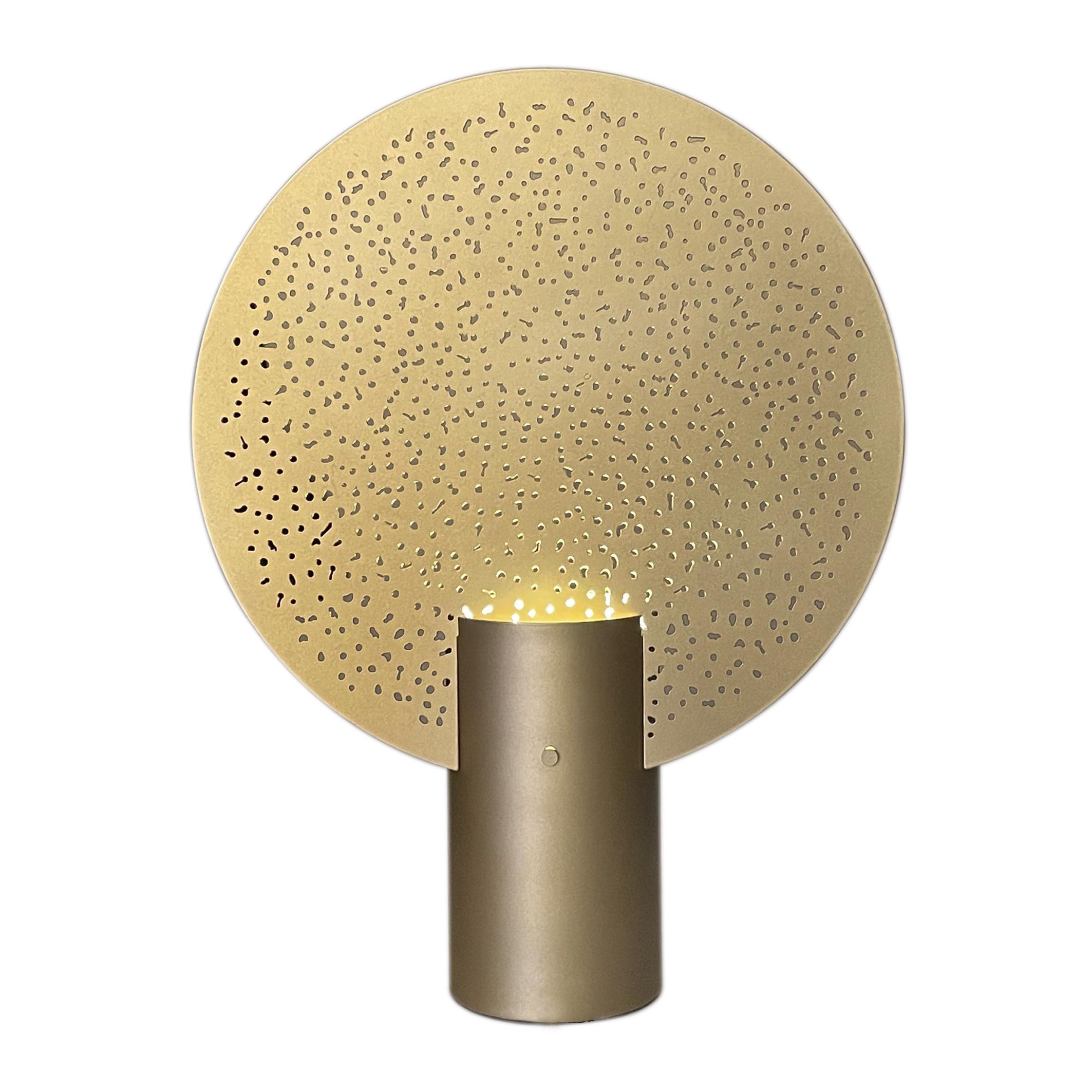 Colby XL Tablelamp väri-variaatio Kulta 